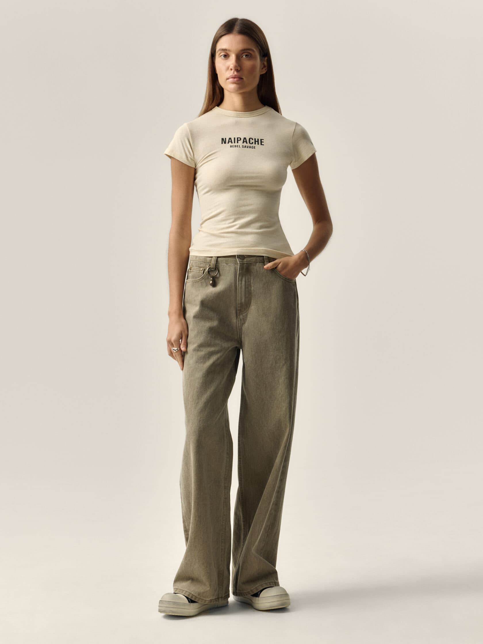 Футболка SLIM FIT MUSE — другое фото
